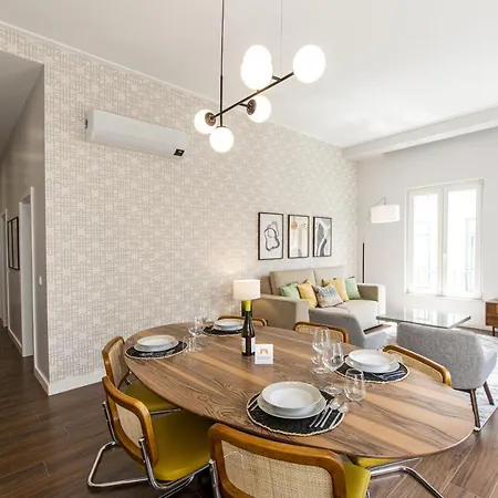 아파트 Elegant & Sophisticated Campo Ourique By Gt House *