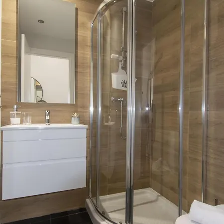 Elegant & Sophisticated Campo Ourique By Gt House דירה