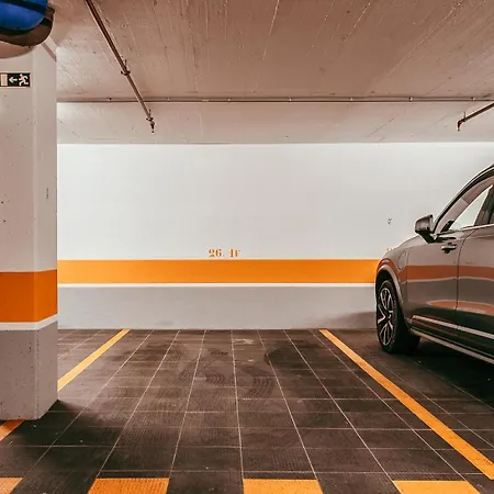 Elegant & Sophisticated Campo Ourique By Gt House アパート