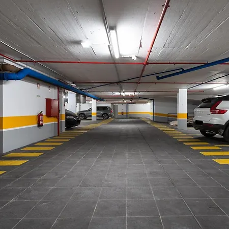 Elegant & Sophisticated Campo Ourique By Gt House *